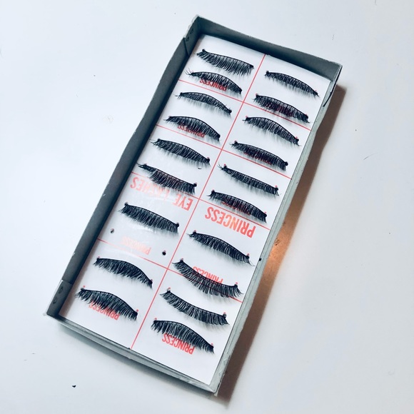 80 Pairs of Eyelashes - Picture 8 of 9